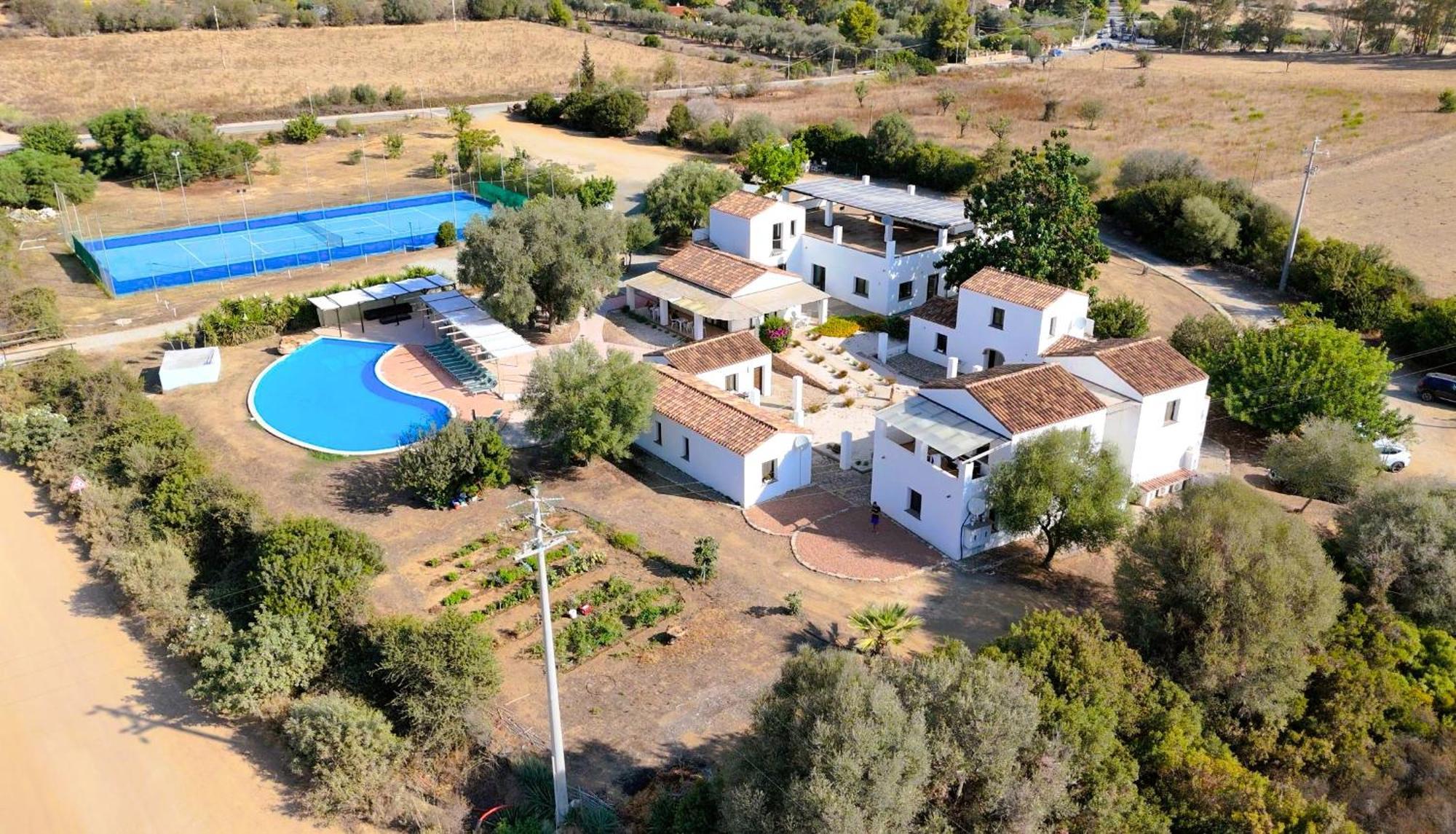 Cort'E Nastasj Hotel Tertenìa Exterior foto